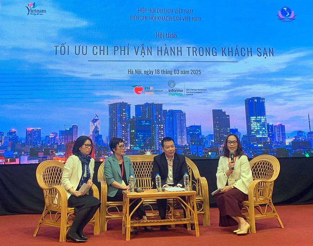 Phien thao luan ghi nhan nhieu y kien, de xuat ve cac giai phap toi uu chi phi van hanh trong khach san. Anh: Pham Huyen