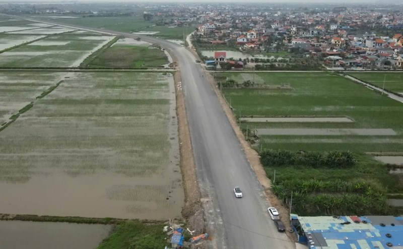 The road project connects Provincial Road 354 through Kien Thuy Industrial Park to the coastal road in Hai Phong. Photo: Mai Dung