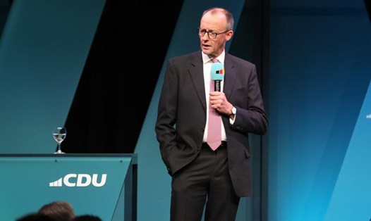 Thủ tướng tương lai của Đức Friedrich Merz cho biết, gói viện trợ 3 tỉ euro cho Ukraina sẽ được giải ngân trong thời gian tới. Ảnh: Xinhua