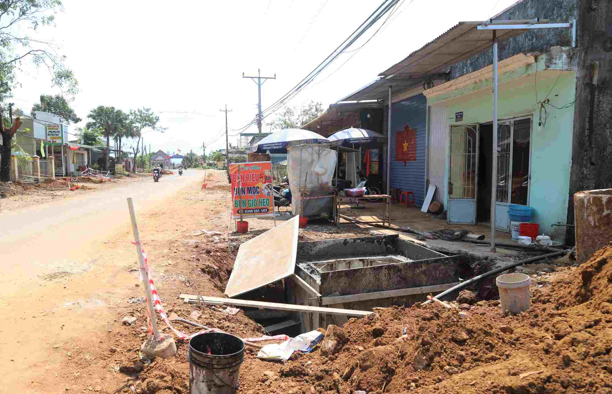 An uncovered train pit (photo taken on March 19, 2025). Photo: Lam Hong