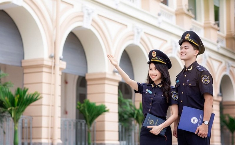 Customs reorganizes the apparatus, 35 Departments now have only 20 Sub ...