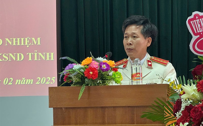Mr. Dinh Cong Phuc spoke when receiving the appointment decision. Photo: Kon Tum Provincial People's Procuracy