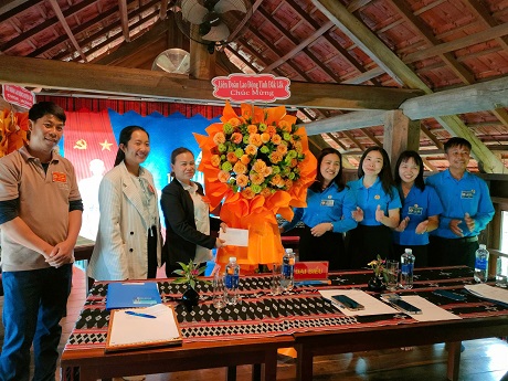 The Lak District Labor Federation organized the establishment of the grassroots trade union of Cao Nguyen bo Company Limited. Photo: Nguyen Viet