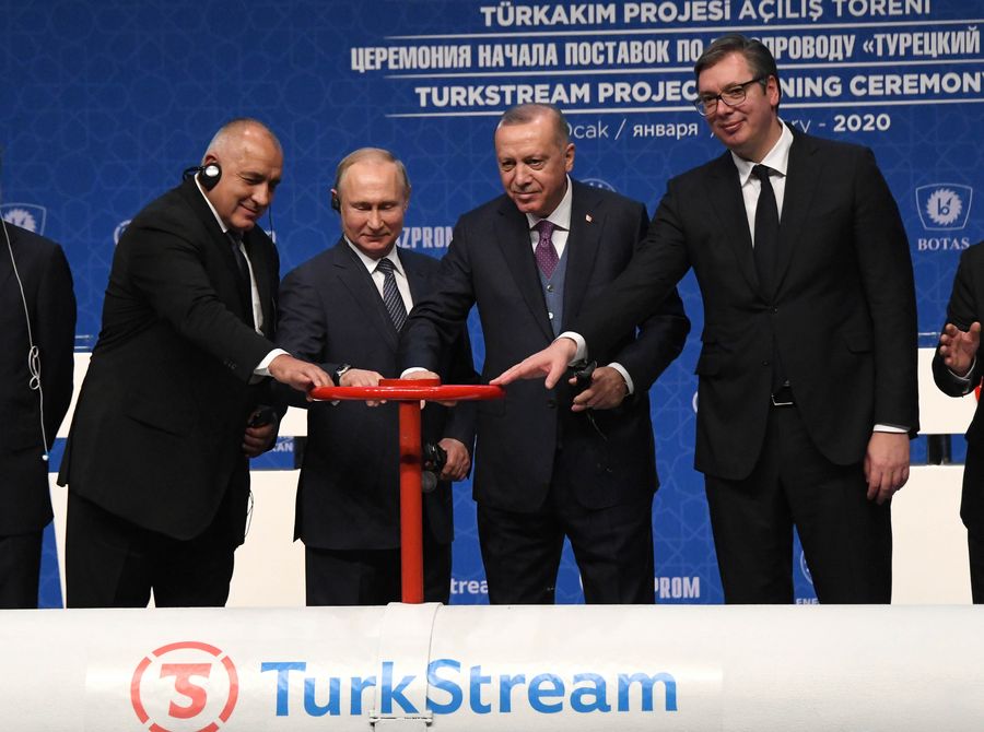 Tong thong Nga Vladimir Putin, Tong thong Tho Nhi Ky Recep Tayyip Erdogan, Tong thong Serbia Aleksandar Vucic va Thu tuong Bulgaria Boyko Borissov tham du le khanh thanh duong ong TurkStream tai Istanbul, Tho Nhi Ky, ngay 8.1.2020. Anh: Xinhua