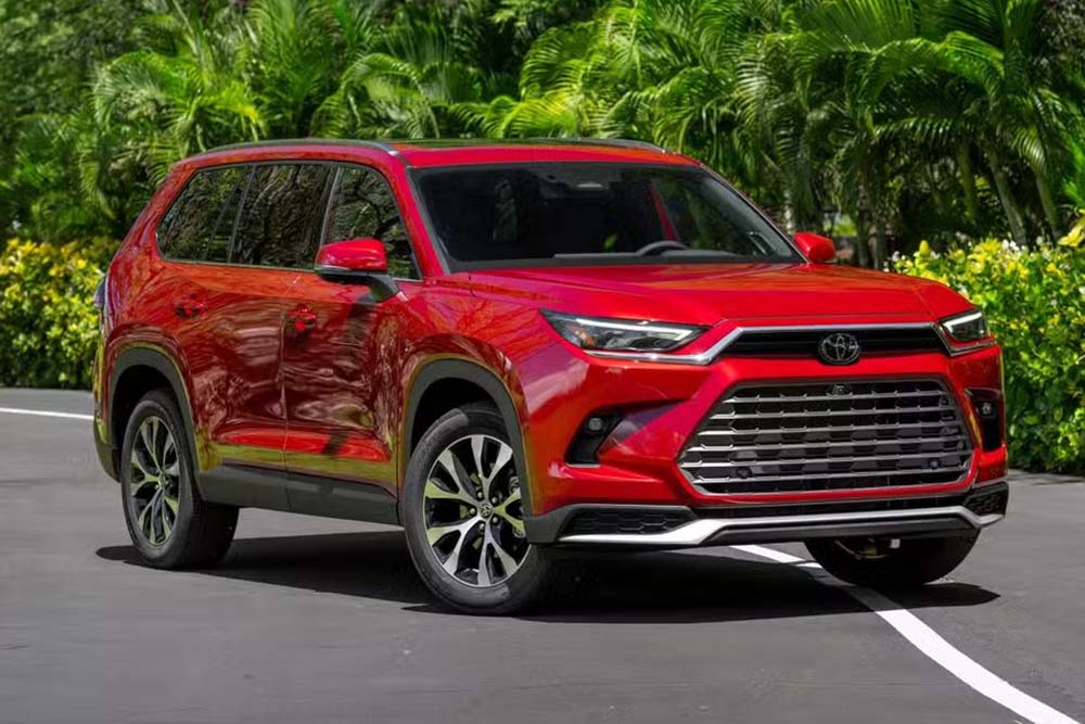 The 2025 Toyota Grand Highlander Hybrid is a hybrid SUV with a large cargo space. Photo: Toyota