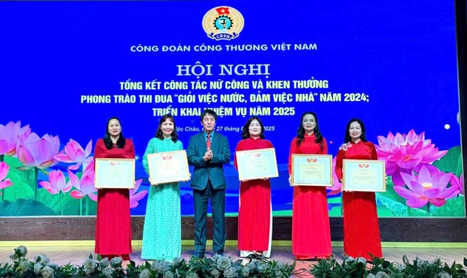 Trên 95% nữ đoàn viên Công đoàn Công Thương đạt danh hiệu thi đua