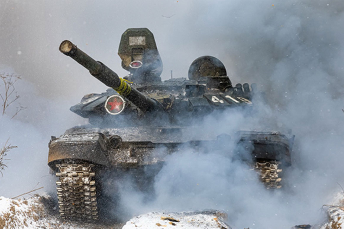 Russian army tanks on the battlefield. Photo: Russian Ministry of Defense