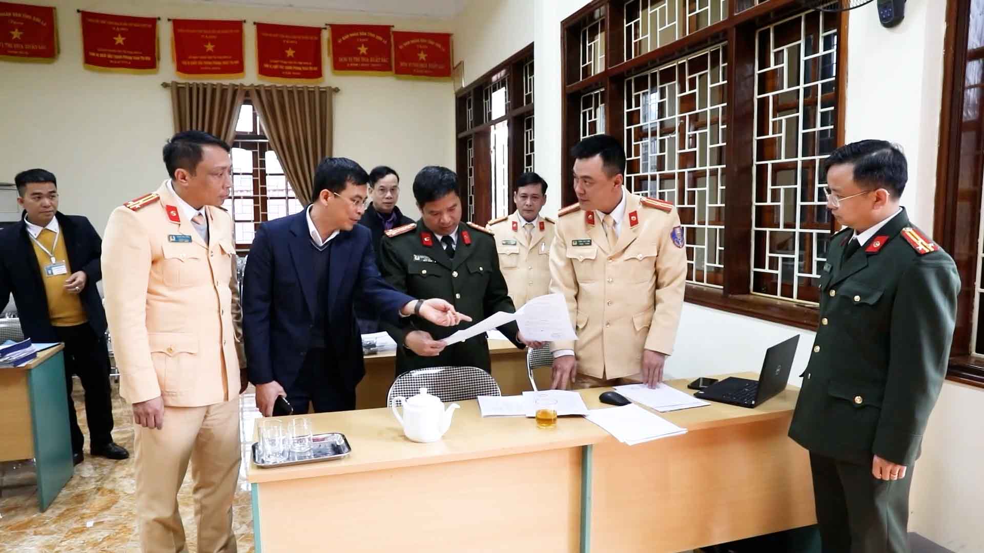 Son La innovates tasks to improve the quality of public service