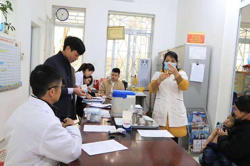 Tiem vaccine som duoc xem la chia khoa de day lui benh soi. Anh: Thuy Tien.