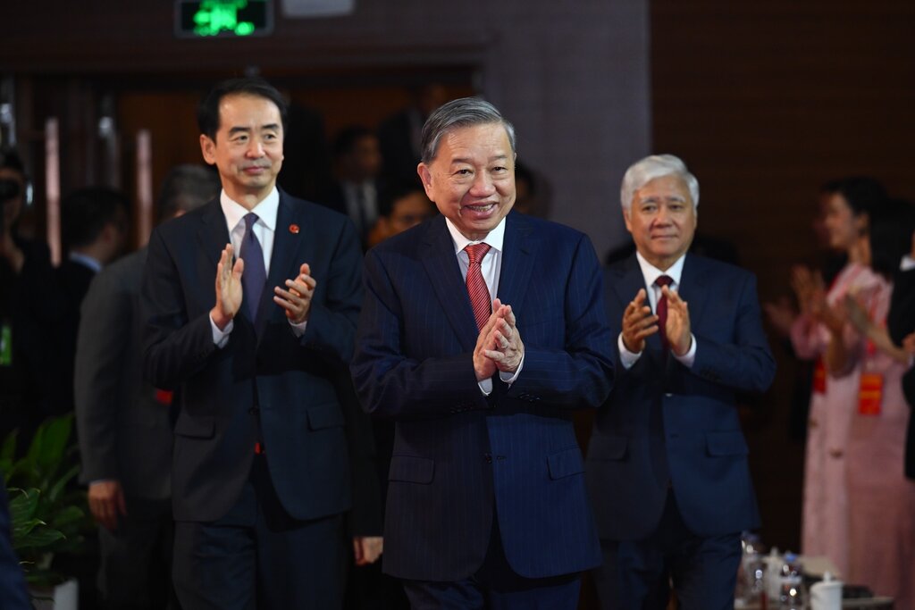 General Secretary To Lam attended the program "Meeting students from Vietnam - China of all periods". Photo: Hai Nguyen