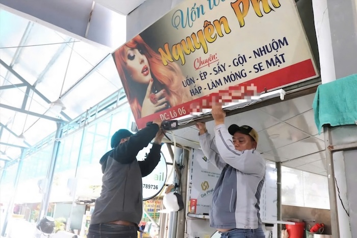 Han Market traders (Hai Chau District, Da Nang City) repaired their stores after the market was upgraded. Photo: Nguyen Linh