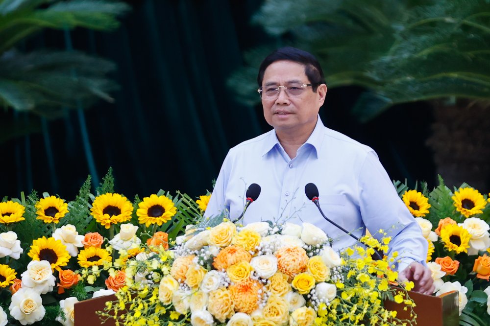 Politburo member and Prime Minister Pham Minh Chinh spoke at the Conference to approve the draft report on the results of the inspection in 2025 to the Standing Committees of the City Party Committee and Provincial Party Committees of the localities: Ho Chi Minh City, Binh Duong, Ba Ria - Vung Tau. Photo: VGP