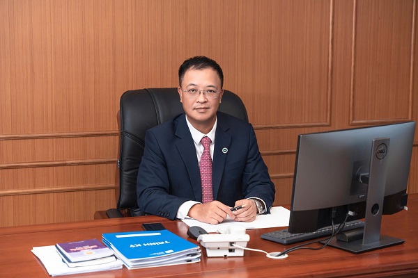 Mr. Bui Hoang Hai said that he is submitting to the Government a draft Resolution on piloting the issuance and trading of cryptocurrency assets. Photo: Organizing Committee