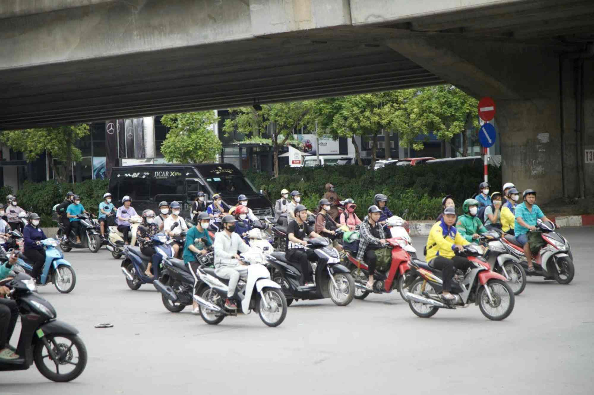 Motorbikes are one of the sources of pollution in Hanoi. Photo: Xuyen Dong