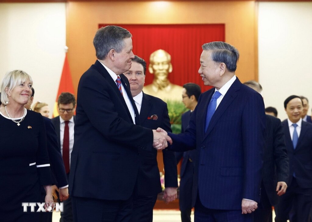 General Secretary To Lam welcomed Sen. Steven David Daines on his first visit to Vietnam. Photo: VNA