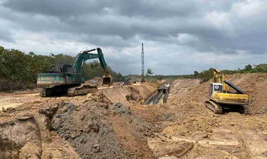 Một góc dự án hồ chứa nước Krông Pách thượng đang thi công (ảnh chụp tháng 3.2025). Ảnh: Bảo Trung
