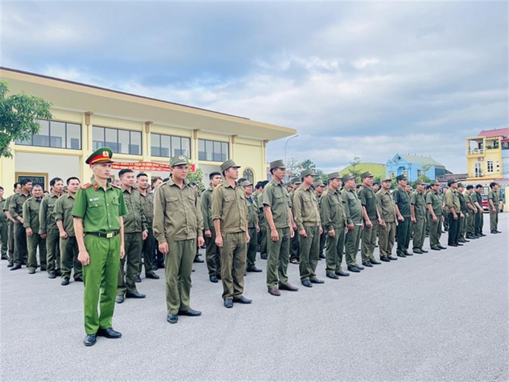 The Ministry of Public Security has specifically stipulated the subjects to be considered for awarding Commemorative Medals in the movement of the entire people to protect national security. Illustrative photo: Ministry of Public Security