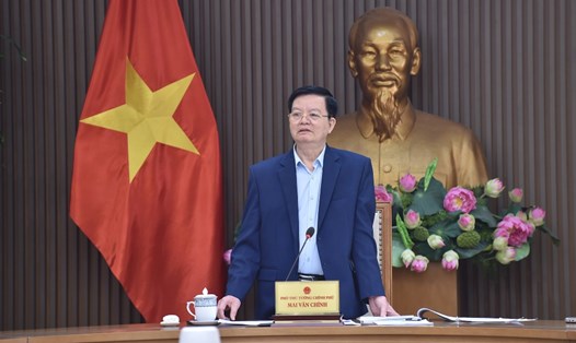 Phó Thủ tướng Chính phủ Mai Văn Chính chủ trì cuộc họp về tình hình phân bổ, giải ngân vốn đầu tư công của Tổ công tác số 7. Ảnh: VGP