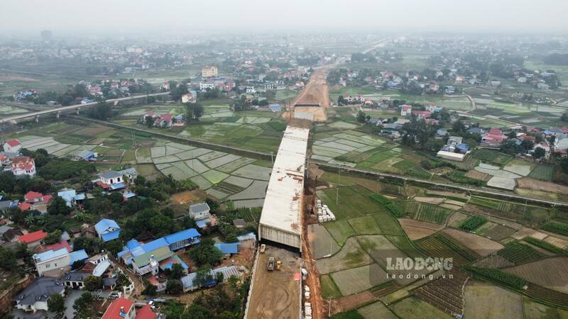 Loạt cầu vượt trên tuyến đường liên kết 3.800 tỉ đồng. Ảnh: Lam Thanh