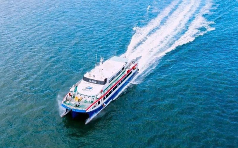 The high-speed train from the center of Ho Chi Minh City to Con Dao takes 5 hours and 30 minutes