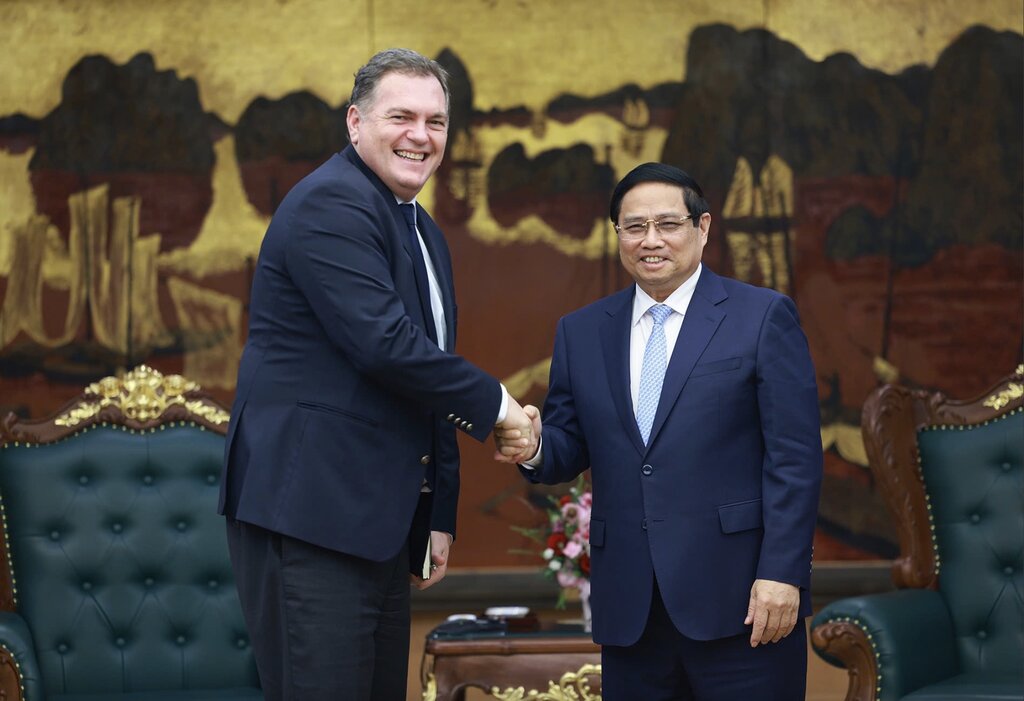 Politburo member and Prime Minister Pham Minh Chinh received Mr. Philippe Tabarot - Minister in charge of transportation (under the Ministry of Ecological Transformation, French territorial integrity). Photo: VGP