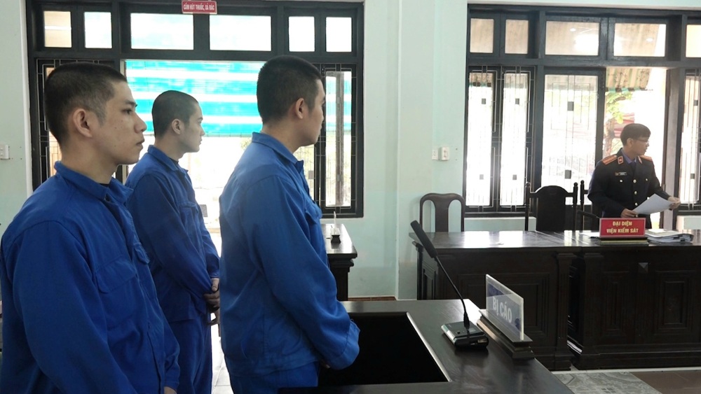Three defendants in Hue drug trafficking