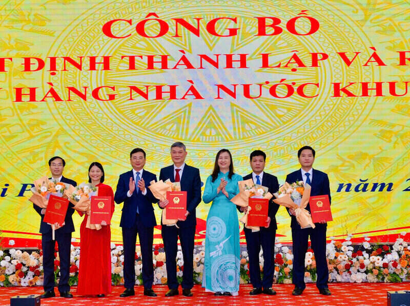 Launching the State Bank of Vietnam Region 6 to merge from 5 branches. Photo: NHNN.