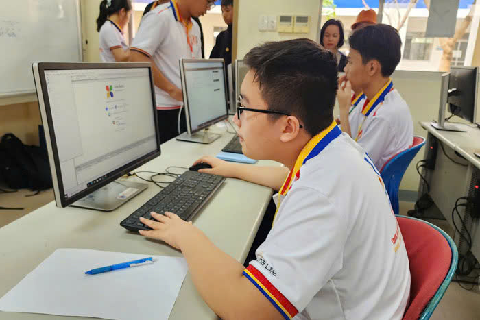 775 thí sinh tranh tài Olympic Tin học miền Trung - Tây Nguyên. Ảnh: Nguyên Thi