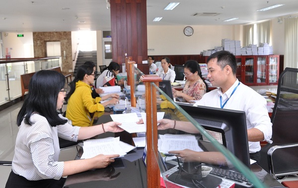 The Ministry of Finance acts towards the growth target of 8% or more. Photo: Tue An