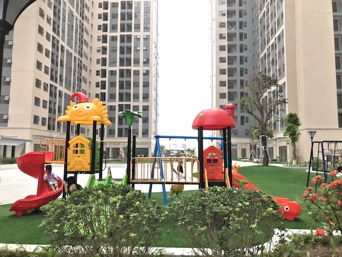 El Departamento de Construccion de Da Nang emitio un documento para rectificar la compra y venta de viviendas sociales. Foto: Nguyen Linh