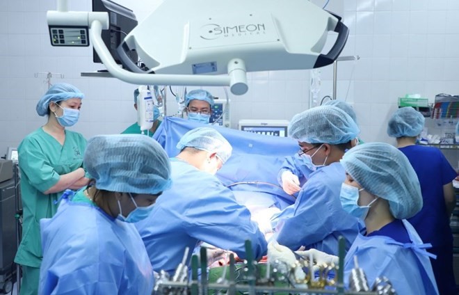 The organs of the 44-year-old man with brain death have been coordinated to many medical facilities to treat many patients. Photo: Provided by Thong Nhat Hospital