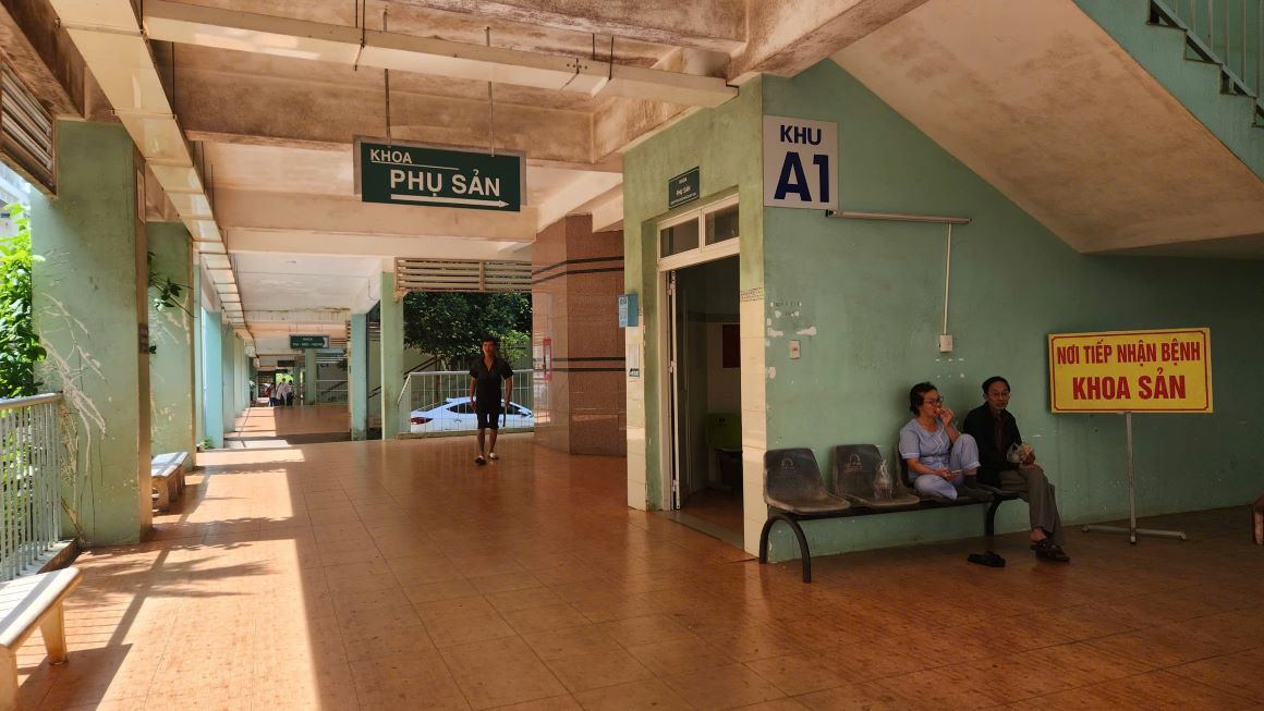Noi em N sinh con khi moi 15 tuoi. Anh: Lam Hong