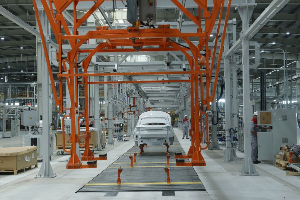 Inside the first automobile factory in Quang Ninh. Photo: Do Phuong