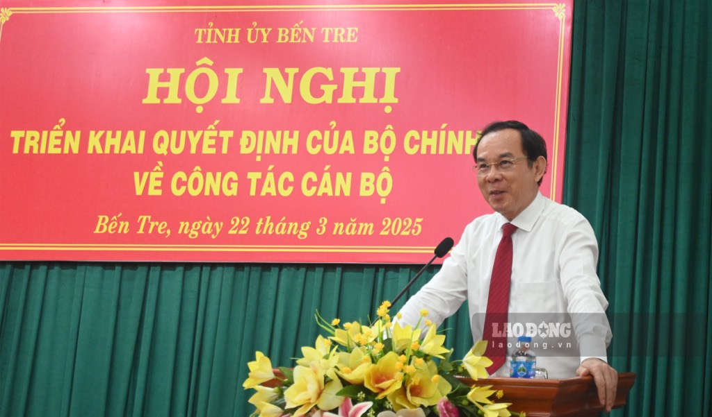 Ông Nguyễn Văn Nên – Uỷ viên Bộ Chính trị, Bí thư Thành uỷ TPHCM - phát biểu tại hội nghị. Ảnh: Thành Nhân