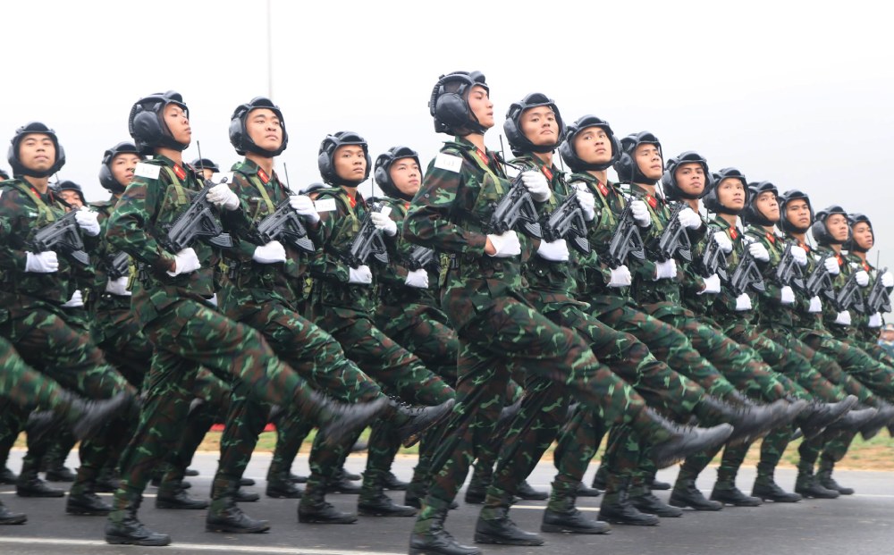  Chính sách, chế độ cho sĩ quan quân đội nghỉ hưu, chuyển ngành được nêu tại Nghị định quy định chi tiết và hướng dẫn thi hành một số điều của Luật Sĩ quan Quân đội nhân dân Việt Nam. Ảnh minh họa: Trần Vương
