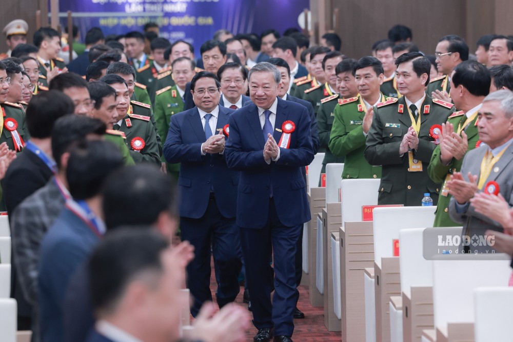 Tổng Bí thư Tô Lâm và lãnh đạo Đảng, Nhà nước dự Đại hội Hiệp hội Dữ liệu Quốc gia. Ảnh: Hải Nguyễn