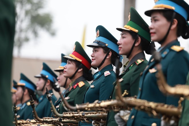 Decree 67/2025/ND-CP stipulates that only 1 officer is entitled to receive money under Decree 178 when retiring early... Illustrative photo: Tran Vuong.