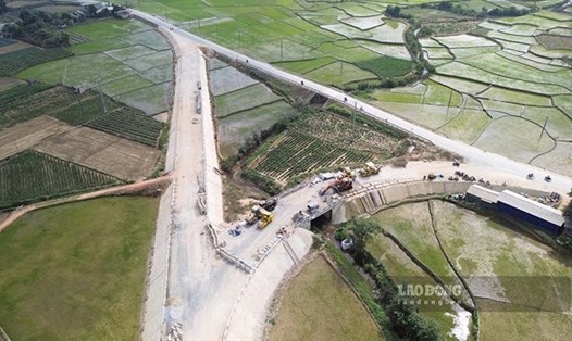 Điện Biên tạm dừng việc triển khai các công trình, dự án liên quan đến sắp xếp tổ chức bộ máy. Ảnh: Quang Đạt