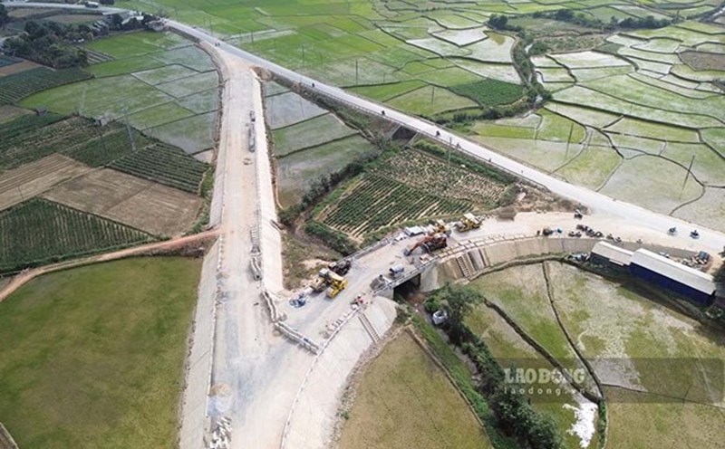 Dien Bien temporarily suspends the implementation of works and projects related to the organizational arrangement. Photo: Quang Dat