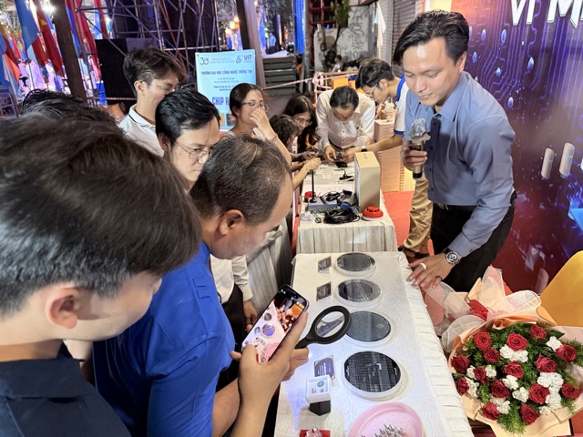 Candidates participating in the 2025 vocational performance "Young Labor - High Quality". Photo: XUAN HOAN