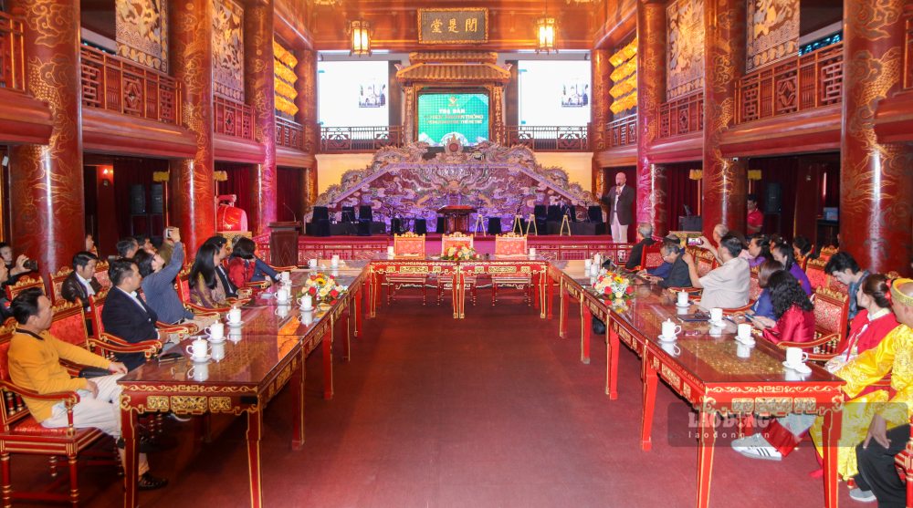 Quang canh buoi Toa dam “Vo thuat truyen thong trong giao duc the he tre”. Anh: Nguyen Luan.