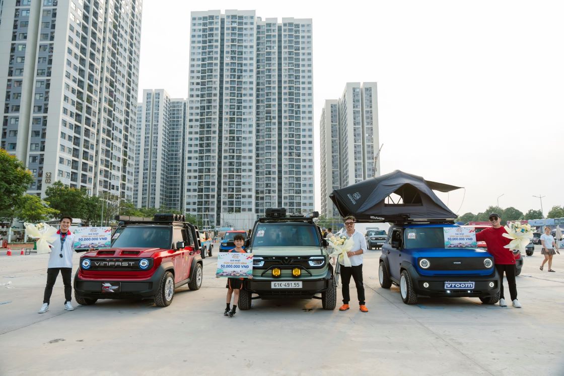 Beautiful VinFast minicars "unable to take their eyes off" won prizes at the big festival of the VF 3 community. Photo: Hong Minh