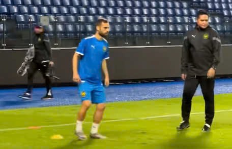 The Malaysian team has a number of naturalized players to compete in the 2027 Asian Cup qualifiers, starting from the match against the Ne team. Photo: Cut from video