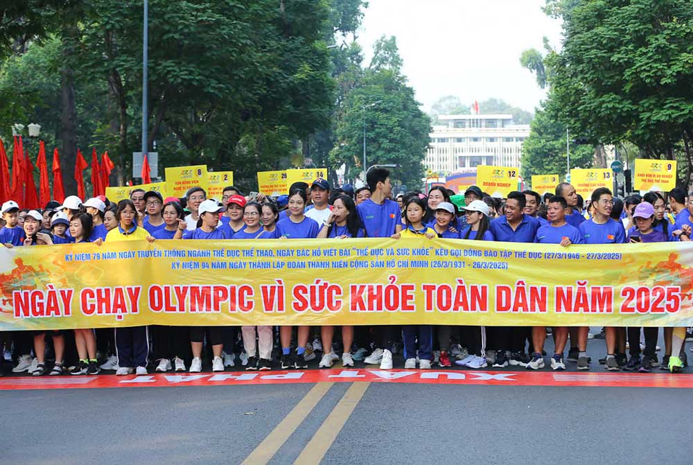 Ngày chạy Olympic vì sức khỏe toàn dân TPHCM diễn ra vào sáng 23.3. Ảnh: Thanh Vũ