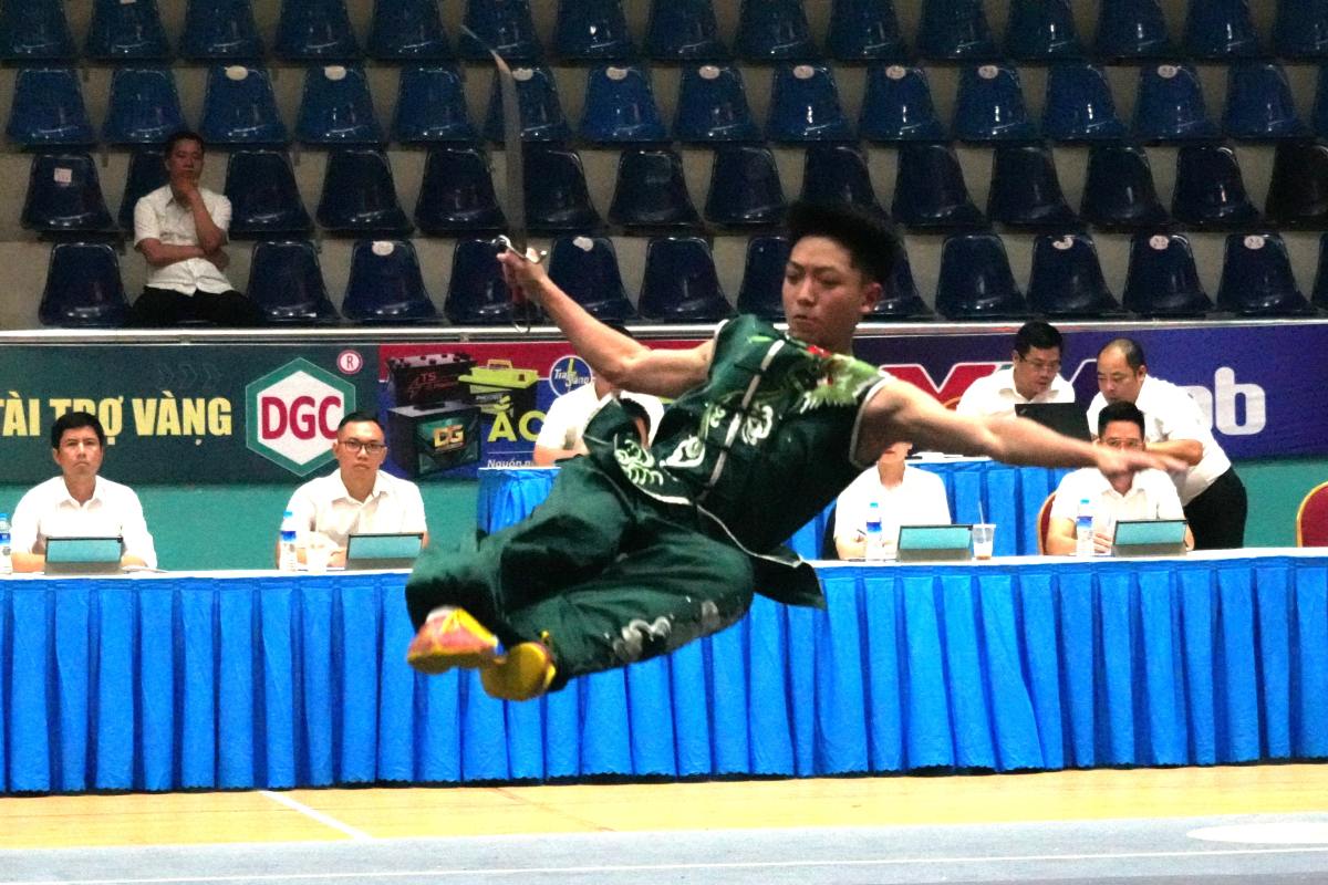 Martial artists competing in the Taolu event at the 2025 Wushu National Championship. Photo: Thanh An