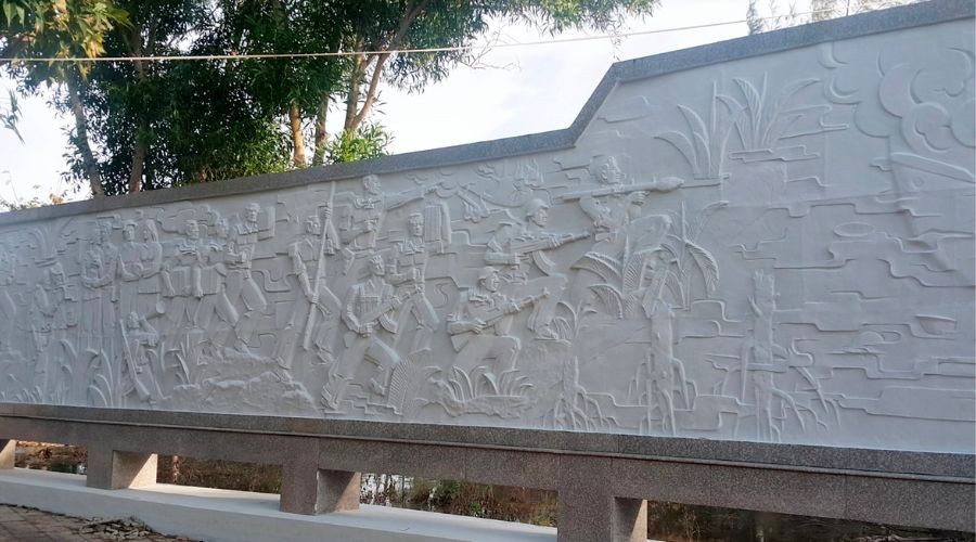 Phu dieu tai Di tich Ben Vam Lung, Ca Mau. Anh: Bao tang Ca Mau