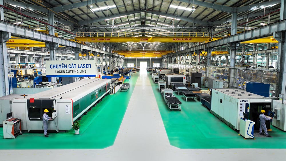 Day chuyen cat laser tai Trung tam Co khi. Anh: Thaco Industries