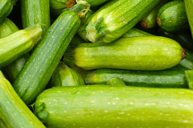 Zucchini is said to effectively support visceral fat loss when added to the diet. Photo: Kieu Vu