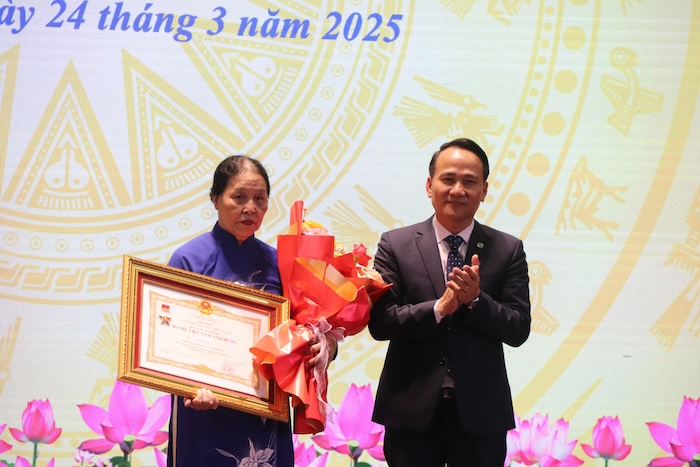 Đà Nẵng truy tặng danh hiệu Bà mẹ Việt Nam Anh hùng. Ảnh: Nguyễn Linh