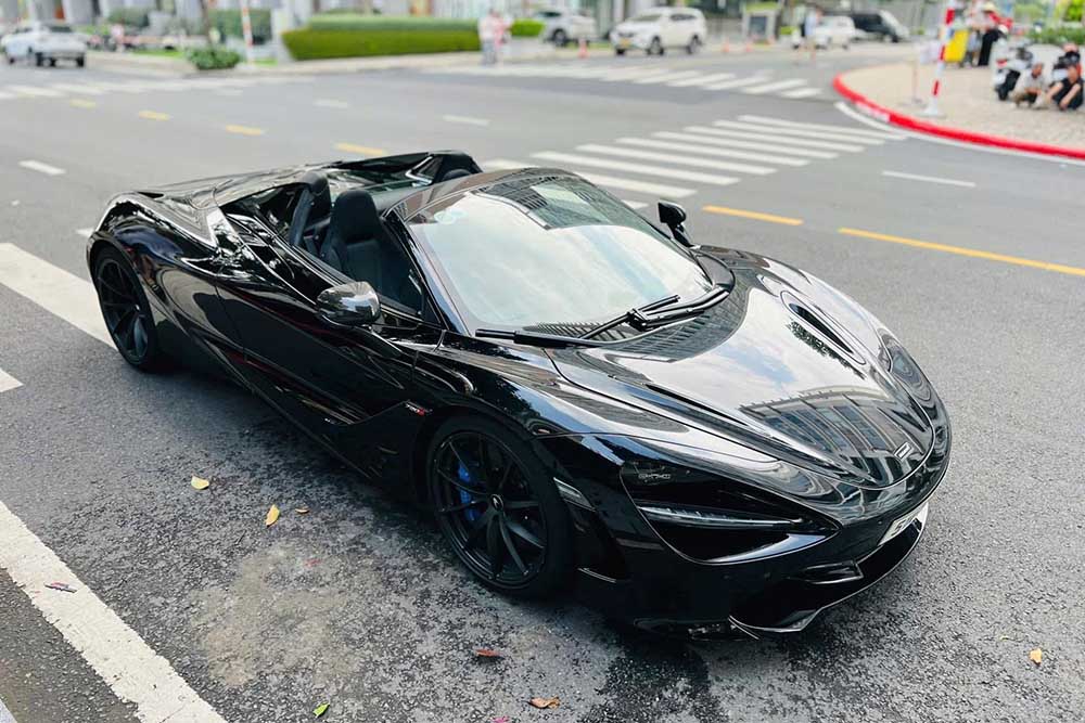 The McLaren 720S Spider, which has just traveled more than 5,000km, has been resold. Photo: Anh Luong